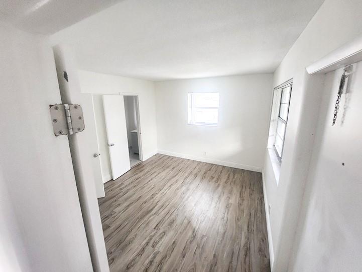 Image 6 of 7 For 515 9th Street  10