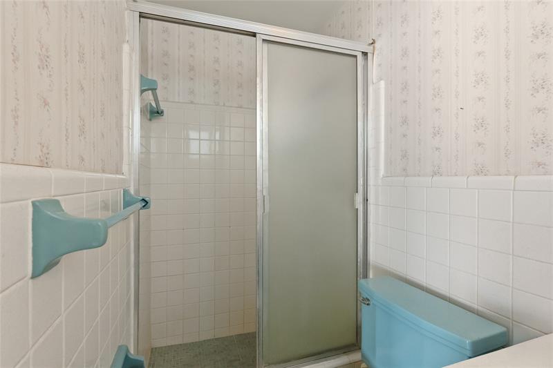 Image 23 of 28 For 5341 1st St  
