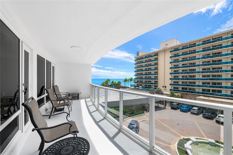 Image 5 of 55 For 4100 Galt Ocean Drive  304