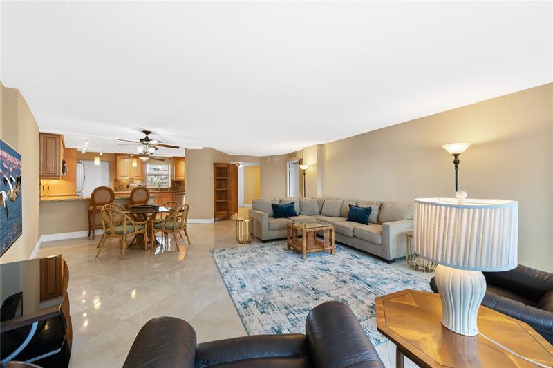 Image 9 of 55 For 4100 Galt Ocean Drive  304