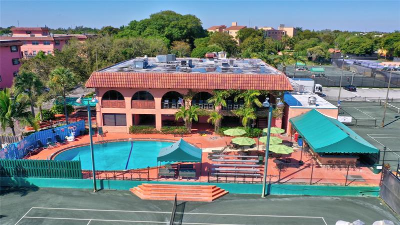 Image 29 of 54 For 620 Tennis Club Dr  103