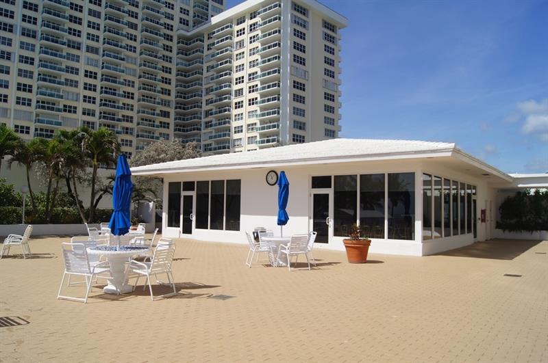 Image 22 of 51 For 4010 Galt Ocean Dr  310