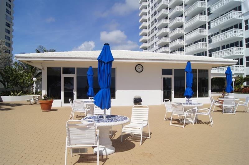 Image 24 of 51 For 4010 Galt Ocean Dr  310