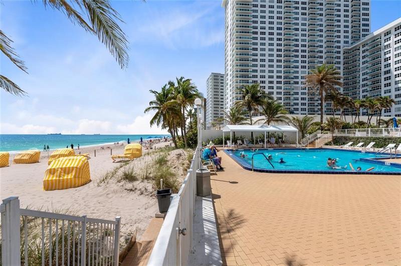 Image 8 of 51 For 4010 Galt Ocean Dr  310