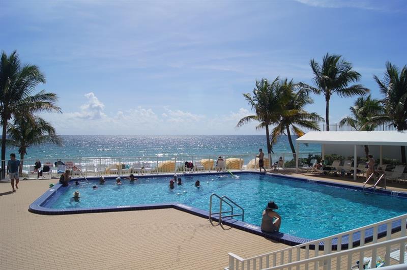 Image 9 of 51 For 4010 Galt Ocean Dr  310