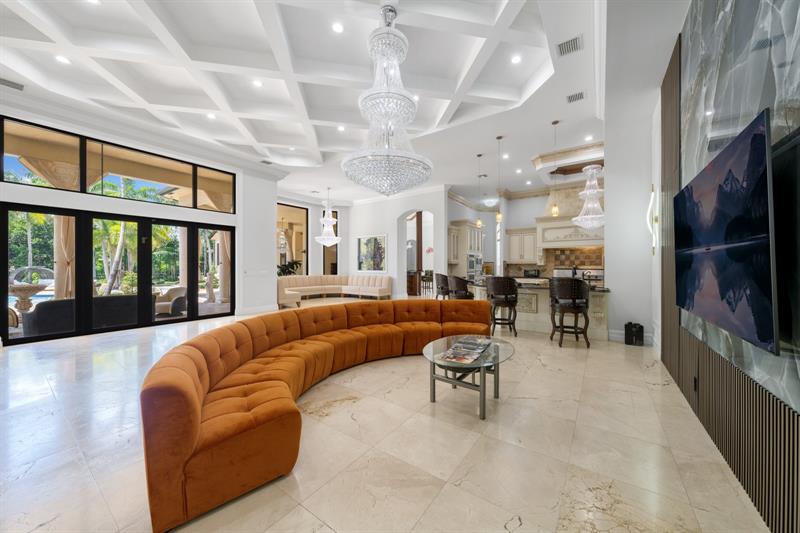 Image 12 of 50 For 16800 Berkshire Ct
