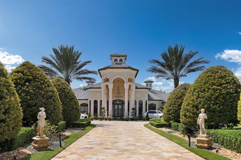 Image 47 of 50 For 16800 Berkshire Ct