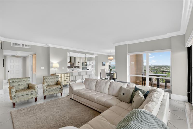 Image 13 of 56 For 5000 Ocean Blvd  1702