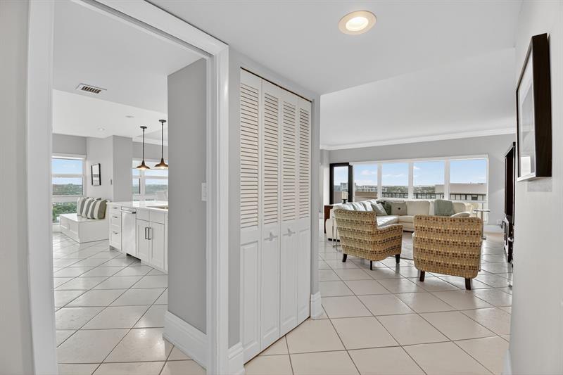 Image 17 of 56 For 5000 Ocean Blvd  1702