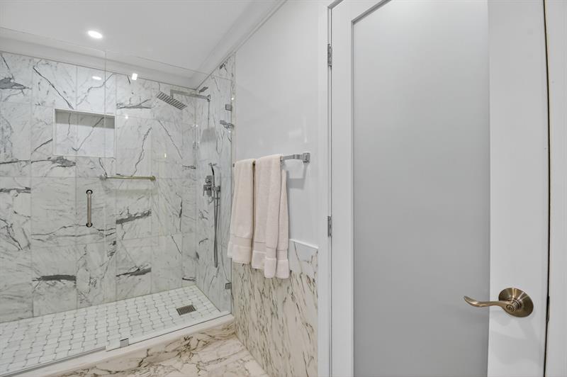 Image 25 of 56 For 5000 Ocean Blvd  1702