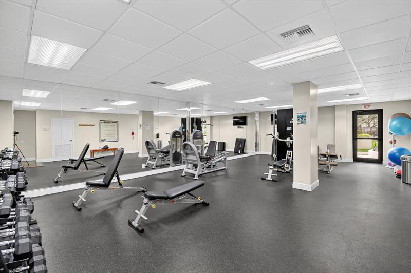 Image 42 of 56 For 5000 Ocean Blvd  1702