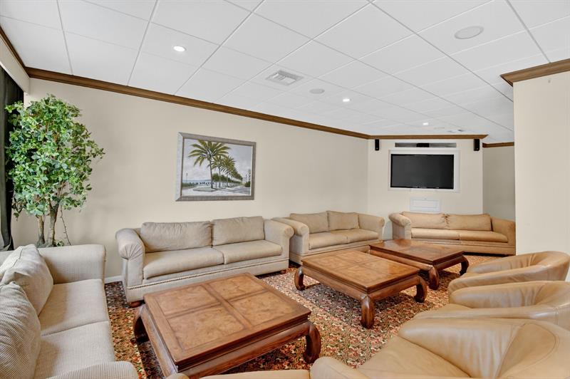 Image 45 of 56 For 5000 Ocean Blvd  1702