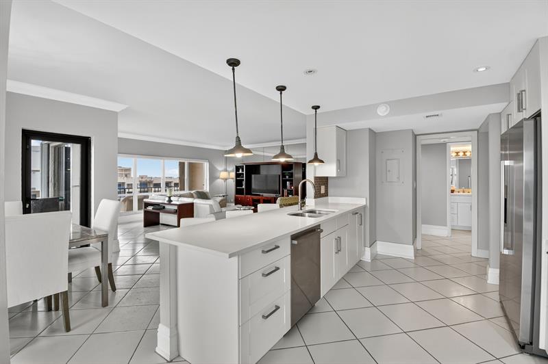 Image 5 of 56 For 5000 Ocean Blvd  1702