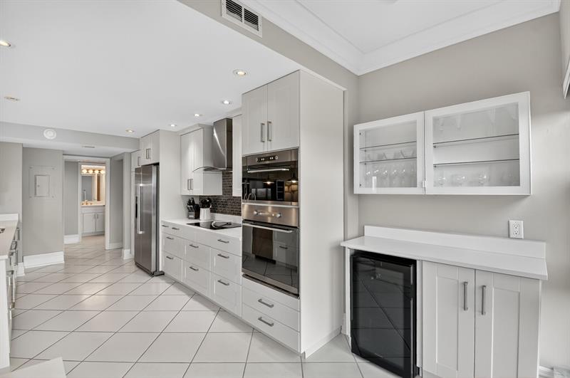 Image 7 of 56 For 5000 Ocean Blvd  1702