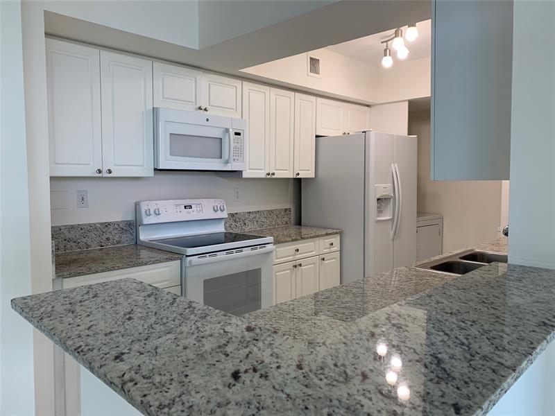 Details for 18335 68 Ave  255-323, Hialeah, FL 33015