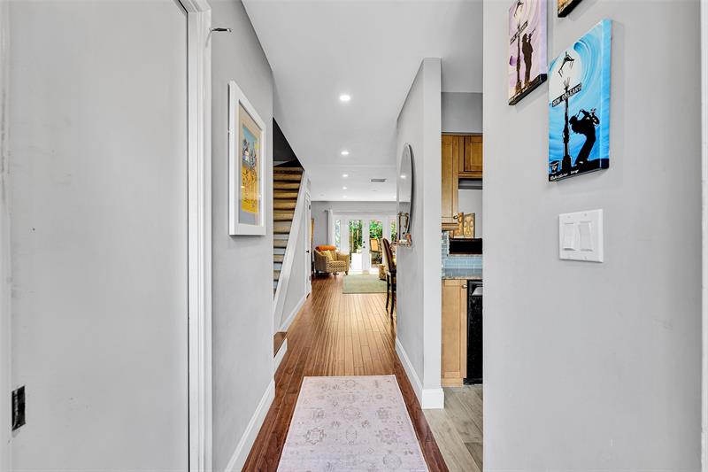Image 20 of 38 For 3084 Oakland Forest Dr  1403