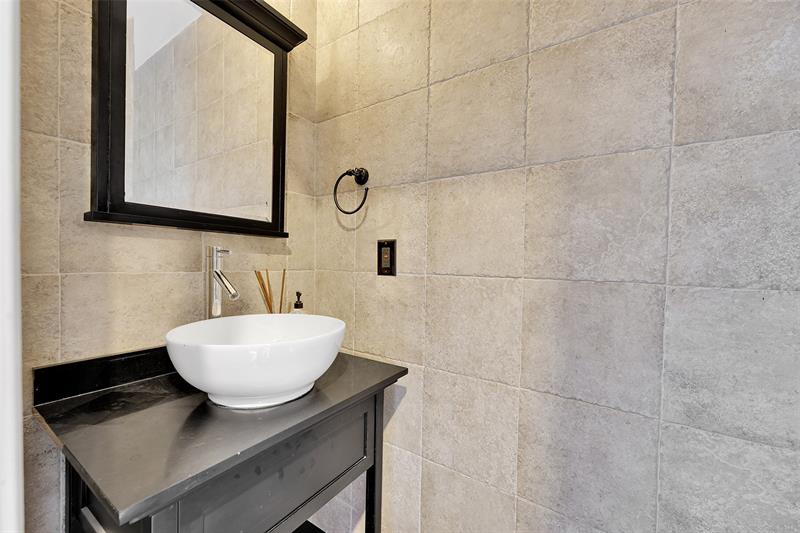 Image 23 of 38 For 3084 Oakland Forest Dr  1403
