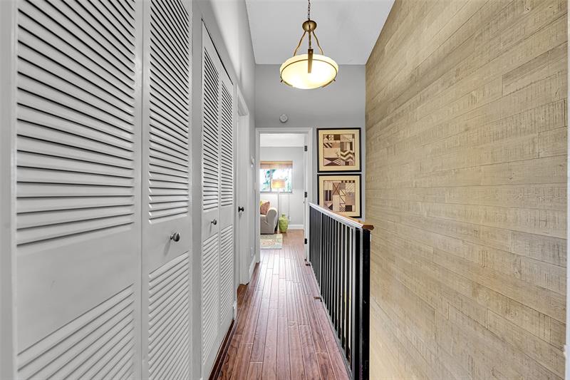 Image 25 of 38 For 3084 Oakland Forest Dr  1403