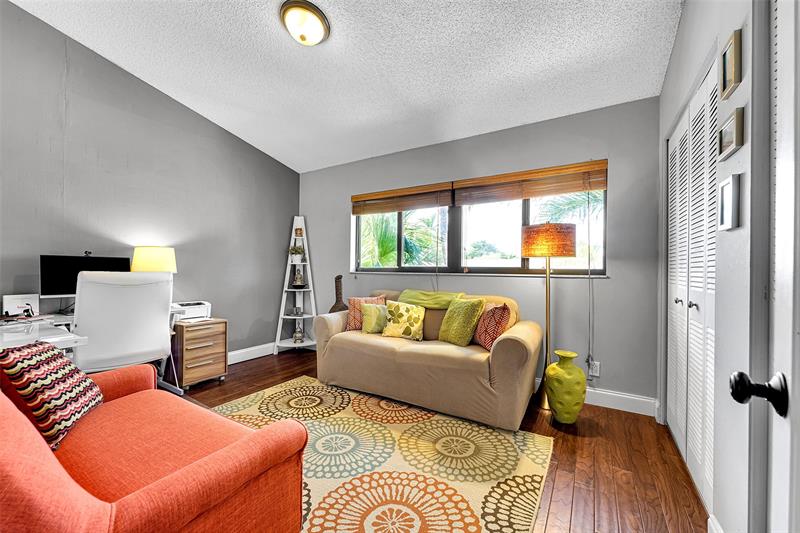Image 33 of 38 For 3084 Oakland Forest Dr  1403
