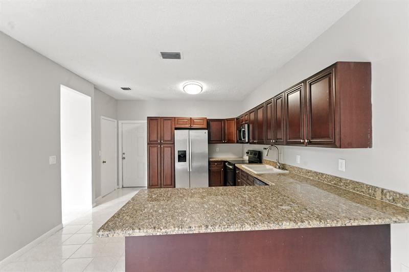 Image 10 of 33 For 159 152nd Ln