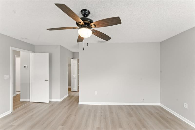 Image 15 of 33 For 159 152nd Ln