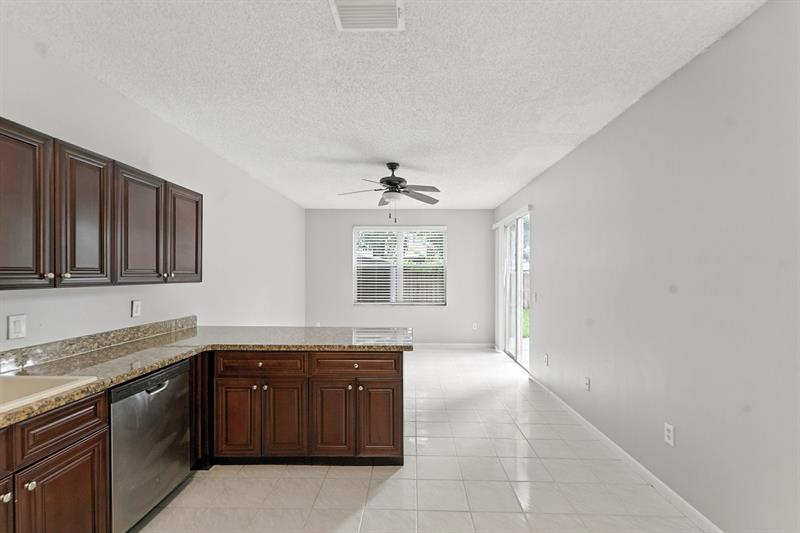 Image 9 of 33 For 159 152nd Ln