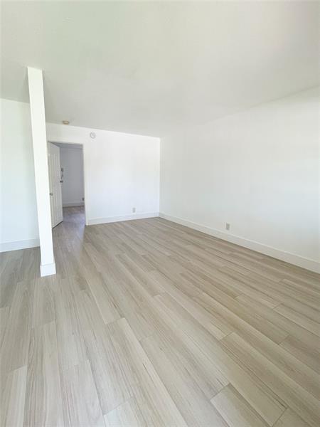 Image 4 of 7 For 515 9th Street  9