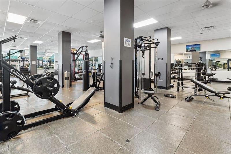 Image 17 of 20 For 2501 Ocean Dr  304