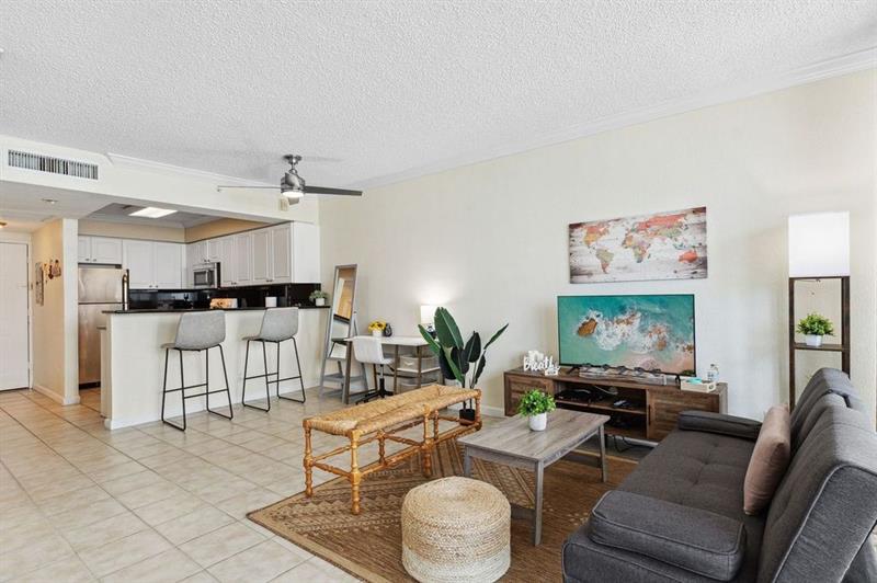 Image 2 of 20 For 2501 Ocean Dr  304