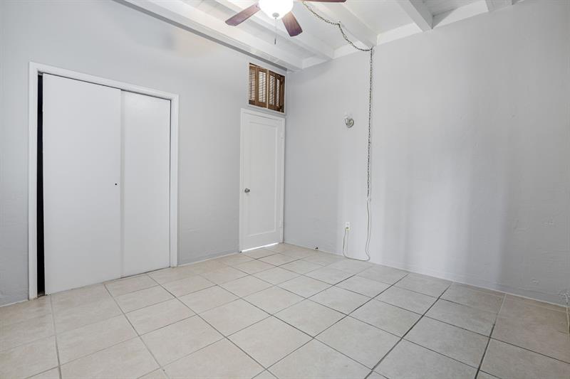 Image 15 of 39 For 430 133rd St