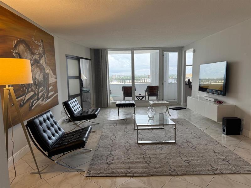 Image 12 of 39 For 1340 Ocean Blvd  1109