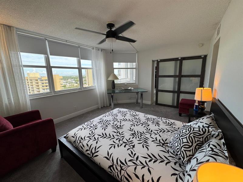 Image 14 of 39 For 1340 Ocean Blvd  1109