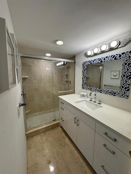 Image 17 of 39 For 1340 Ocean Blvd  1109