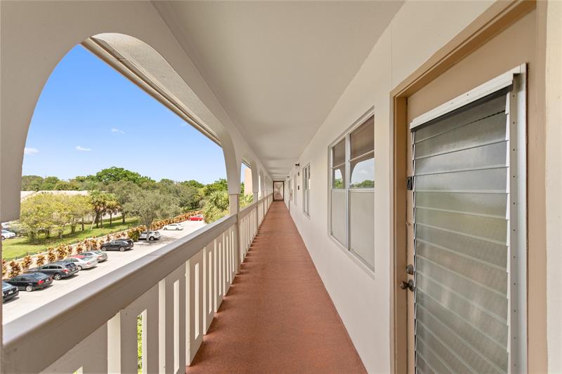 Image 11 of 26 For 2302 Lucaya Ln  L4