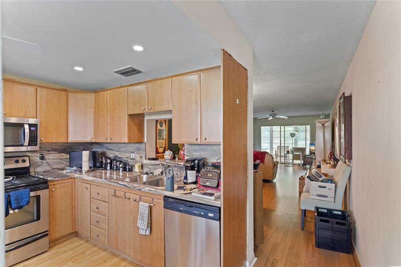 Image 12 of 26 For 2302 Lucaya Ln  L4