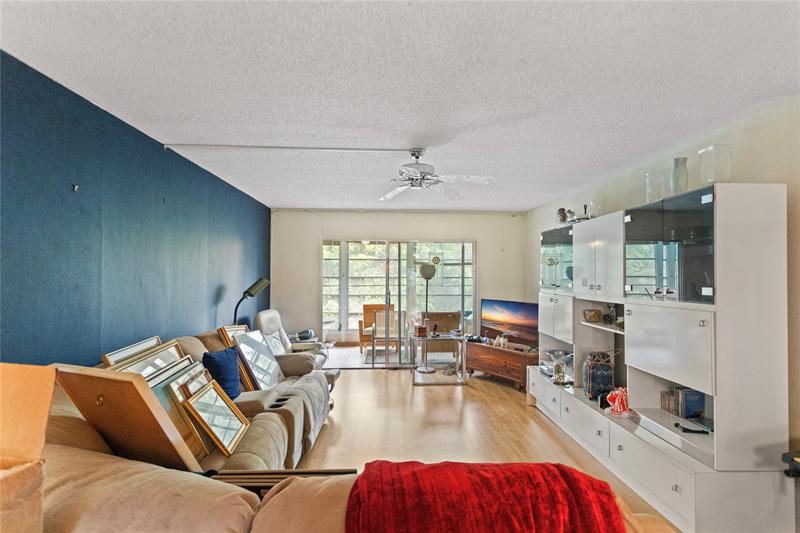 Image 19 of 26 For 2302 Lucaya Ln  L4