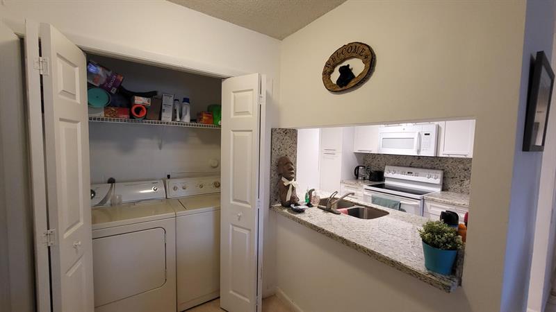 Image 11 of 15 For 4201 Mcnab Rd  21