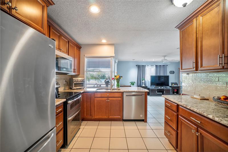 Image 21 of 39 For 7940 8th St  