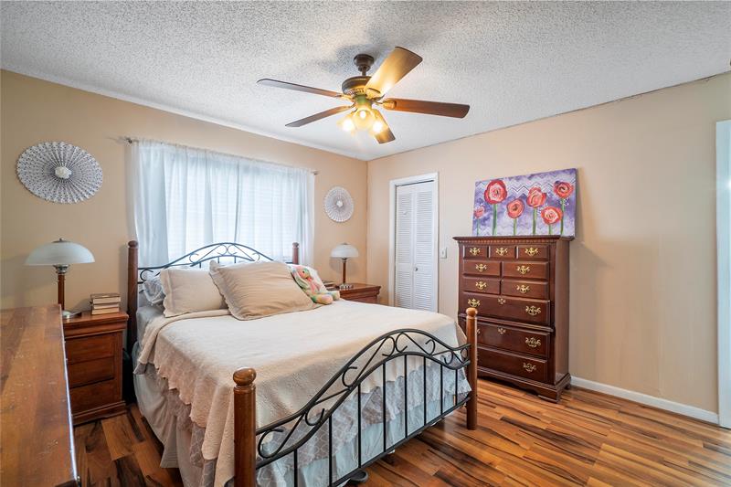Image 27 of 39 For 7940 8th St  