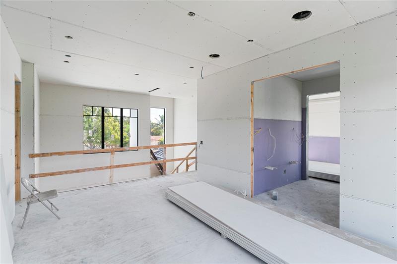 Image 32 of 35 For 720 3rd Ave  