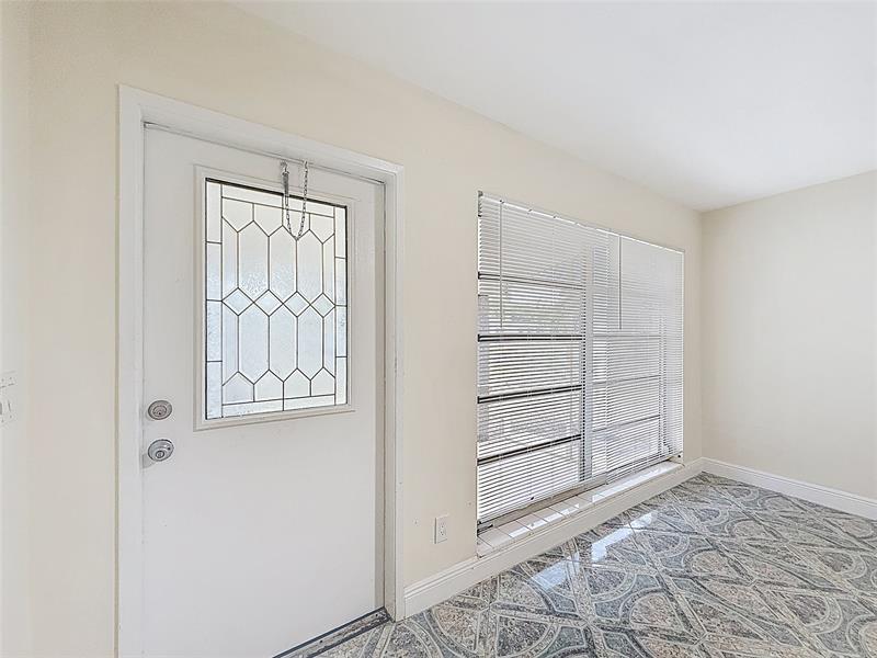 Image 28 of 31 For 242 26th Ct  