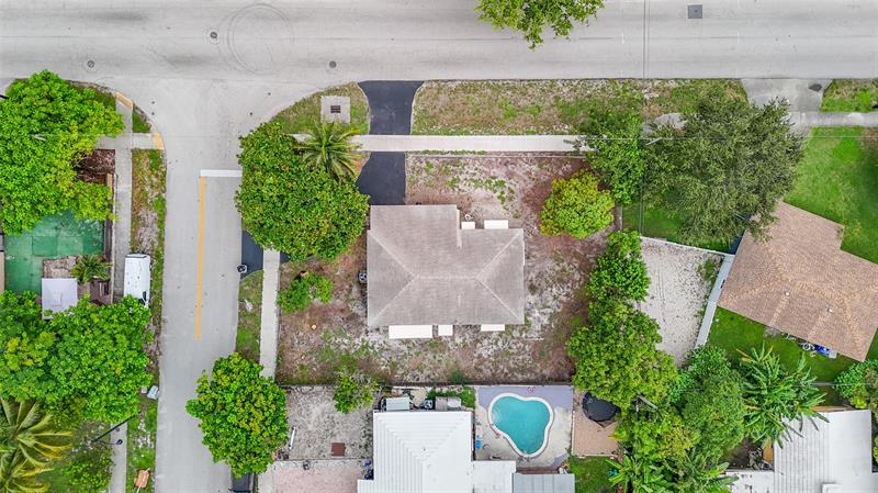 Image 29 of 31 For 242 26th Ct  