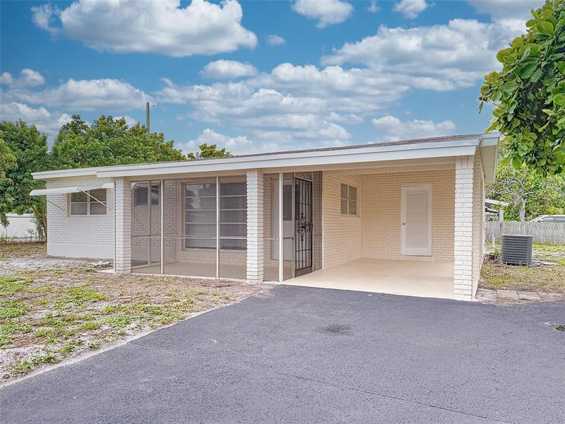 Image 5 of 31 For 242 26th Ct  