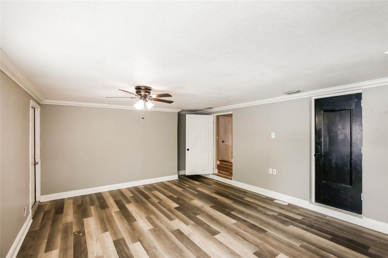 Image 10 of 15 For 527 13th Ct  