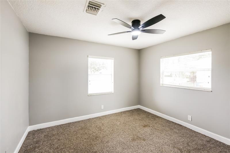 Image 12 of 15 For 527 13th Ct  