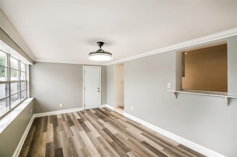 Image 8 of 15 For 527 13th Ct  