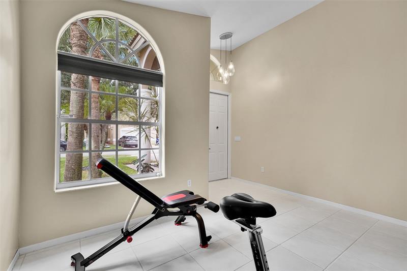 Image 14 of 49 For 5355 126th Dr