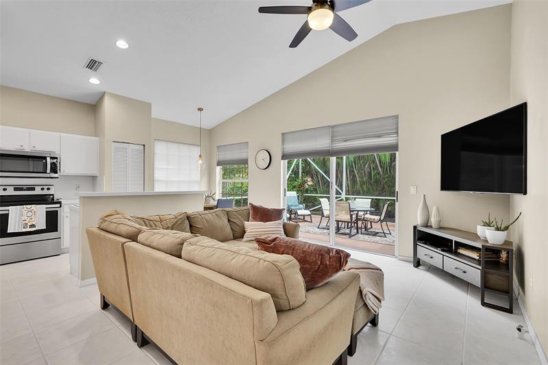 Image 18 of 49 For 5355 126th Dr