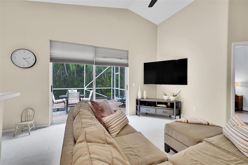 Image 20 of 49 For 5355 126th Dr