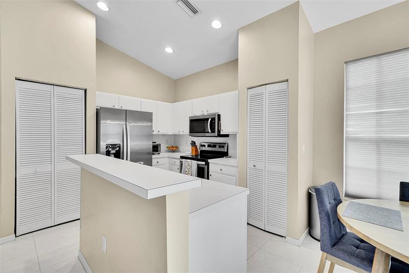 Image 21 of 49 For 5355 126th Dr